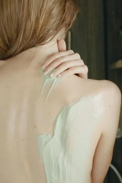 Best Mádara Cosmetics AHA+MINERAL Exfoliant corporel