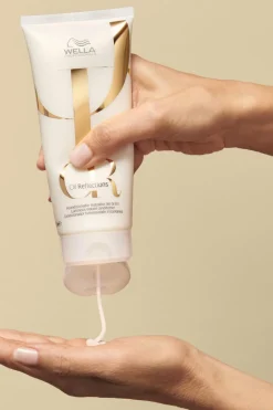 New Wella Professionals Après-shampoing révélateur de lumière Oil Reflections