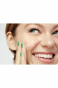 Innisfree Crème gel éclat aux Cerisiers à Fleurs et à la Niacinamide