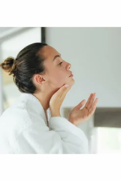 Discount LABORATOIRES DE BIARRITZ Fluide hydratant visage peaux normales à mixtes HYDRA-PROTECT+