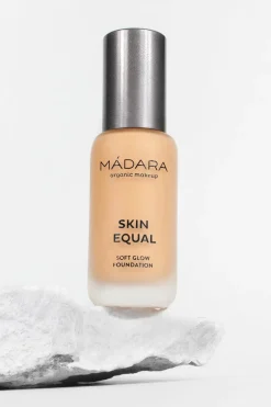 Best Mádara Cosmetics Fond de teint Skin Equal