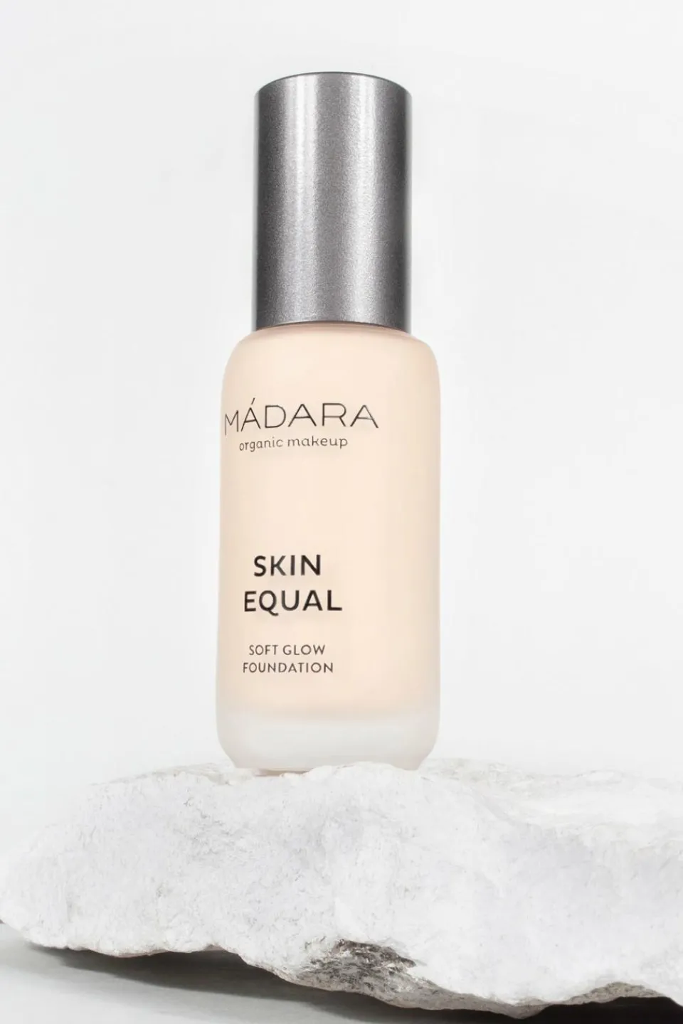 Best Mádara Cosmetics Fond de teint Skin Equal