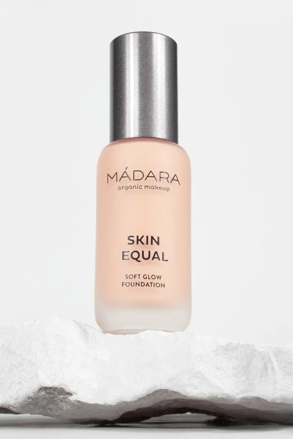 Best Mádara Cosmetics Fond de teint Skin Equal