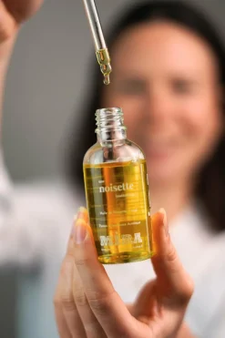 Hot My Mira Huile de noisette pure Une noisette inattendue