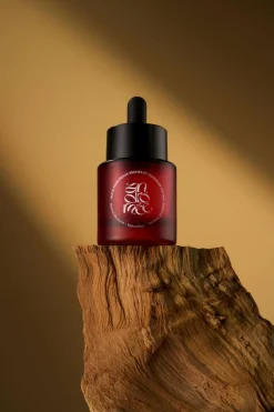 Andromée Huile pour peaux sèches et sensibles à la prune et bakuchiol