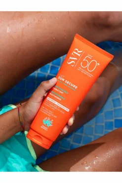 Sale SVR Lait hydratant au fini invisible SPF50+