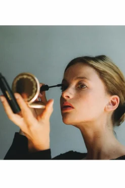 Online Yolaine Le Mascara