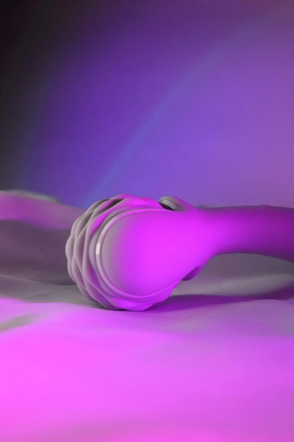 Hot Dorcel Masseur pour le corps & vibromasseur 2 en 1 Lotus Wand