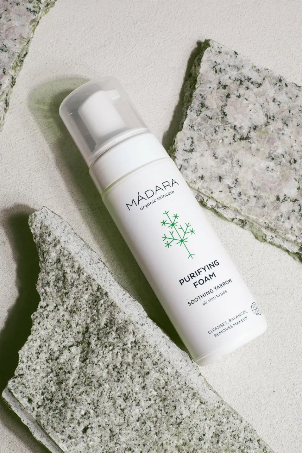 Outlet Mádara Cosmetics Mousse nettoyante et purifiante