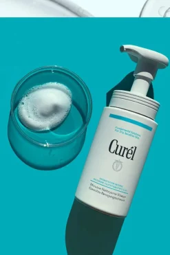 Hot Curel Mousse nettoyante visage