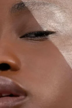 Discount LAST Ombre à paupières liquide irisée