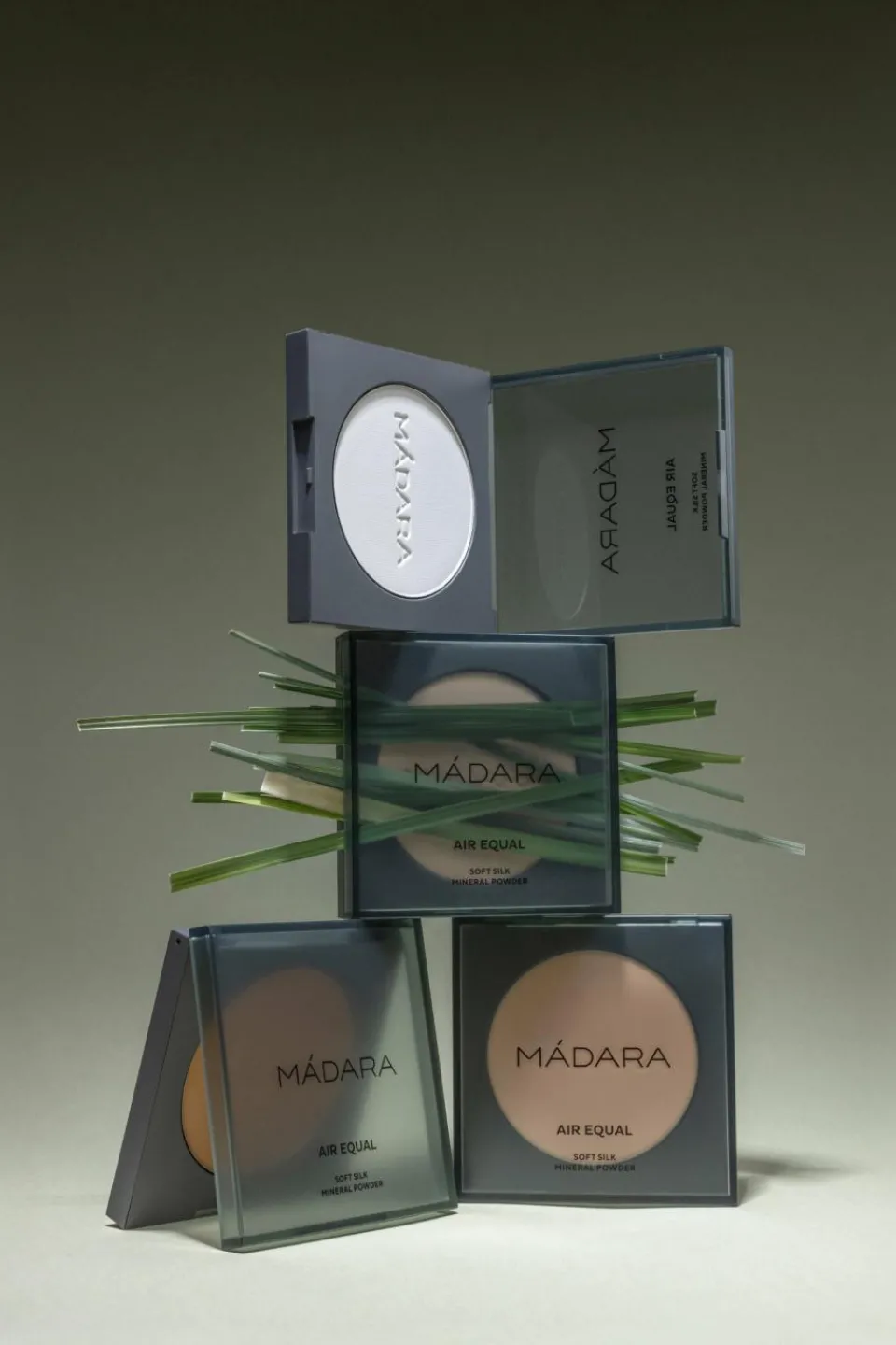 Mádara Cosmetics Poudre minérale Air Equal Soft Silk