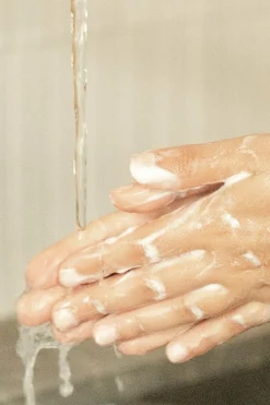 Hot REFYLD Savon Signature rechargeable