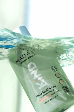 Mádara Cosmetics Shampoing doux pour toute la famille Kind