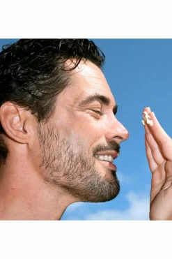 New SVR Soin visage & corps réparateur anti-marques SPF50+ Cicavit+