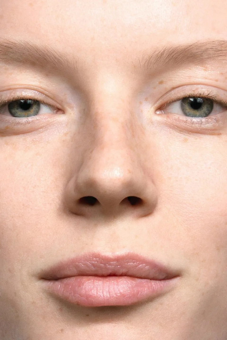 Online Mádara Cosmetics Sérum hyaluronique teinté H2O