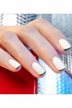 New Manucurist Vernis Green Flash Collection Space Odyssey